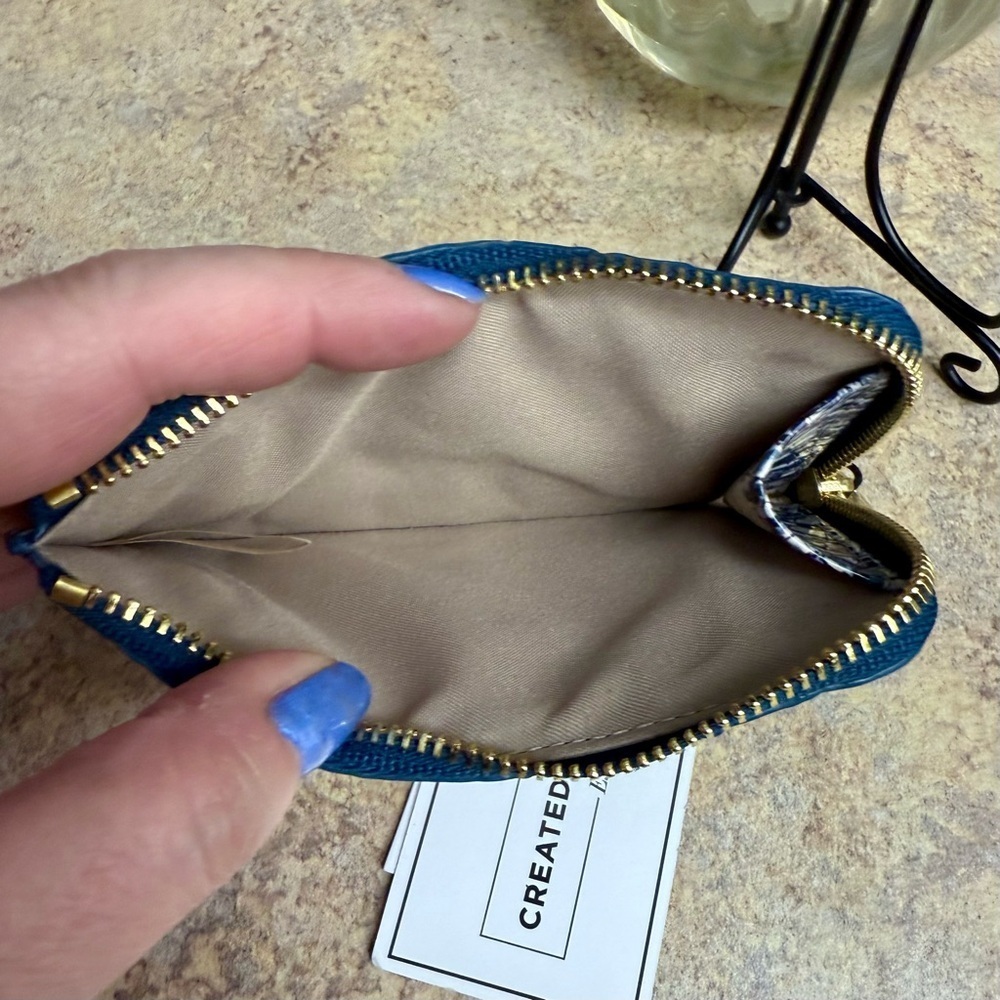 New Brahmin Lennon Blue Filigree wallet - Picture 3 of 3